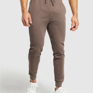 NWT - Gymshark crest joggers